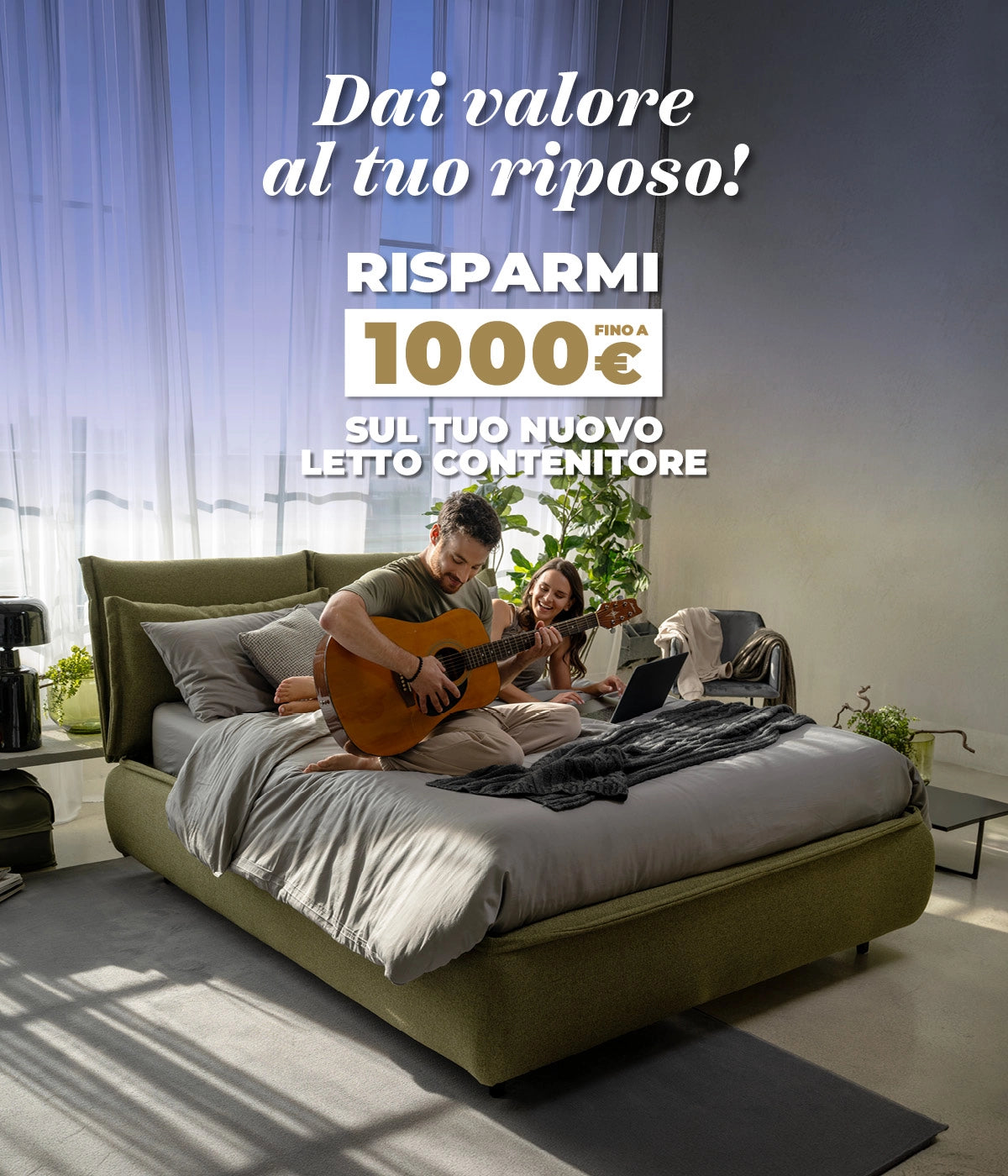 ragazzi suonano la chitarra nel loro nuovo letto dorelan. approfitta della promo del mese: risparmi fino a 1000€ sul nuovo letto contenitore