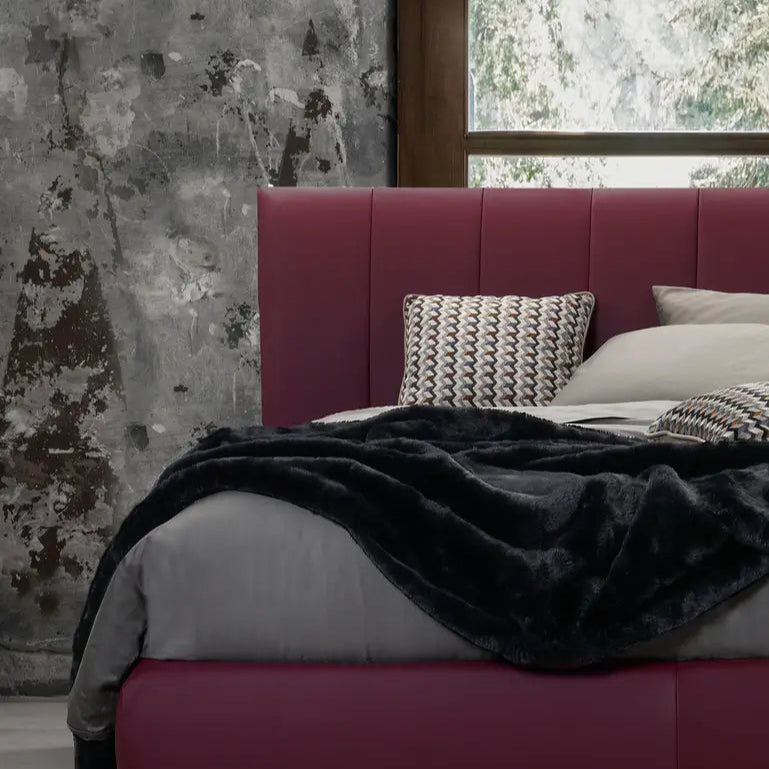 dettaglio letto cecile intramontabile dorelan con dettagli, letto brodeaux con lenzuola argento